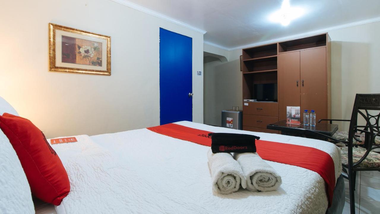 אולונגפו Reddoorz Plus At Lagoon Resort Zambales מראה חיצוני תמונה