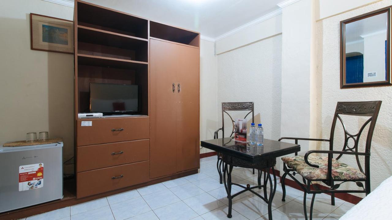 אולונגפו Reddoorz Plus At Lagoon Resort Zambales מראה חיצוני תמונה