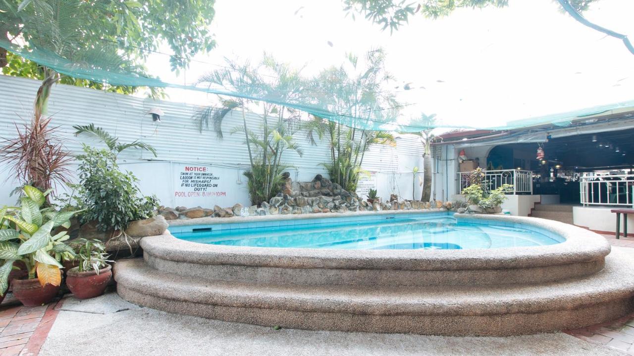 אולונגפו Reddoorz Plus At Lagoon Resort Zambales מראה חיצוני תמונה