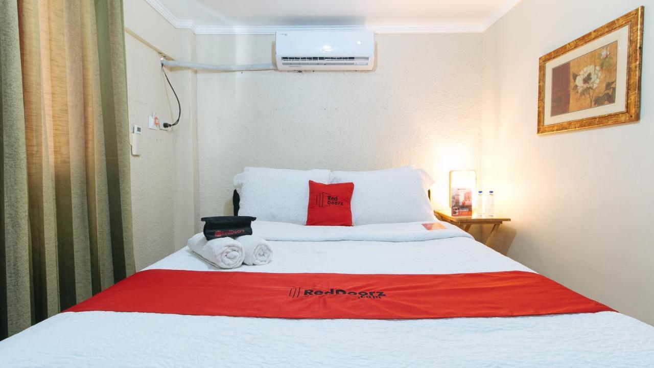 אולונגפו Reddoorz Plus At Lagoon Resort Zambales מראה חיצוני תמונה