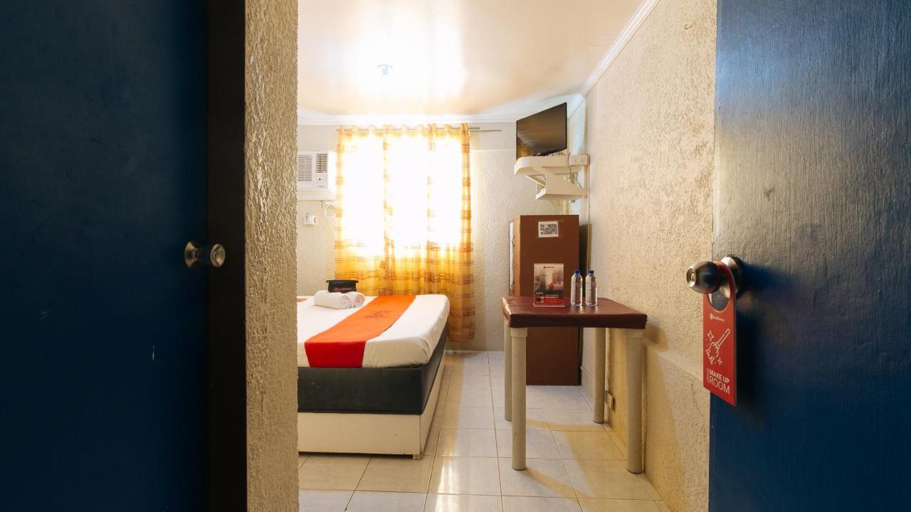 אולונגפו Reddoorz Plus At Lagoon Resort Zambales מראה חיצוני תמונה