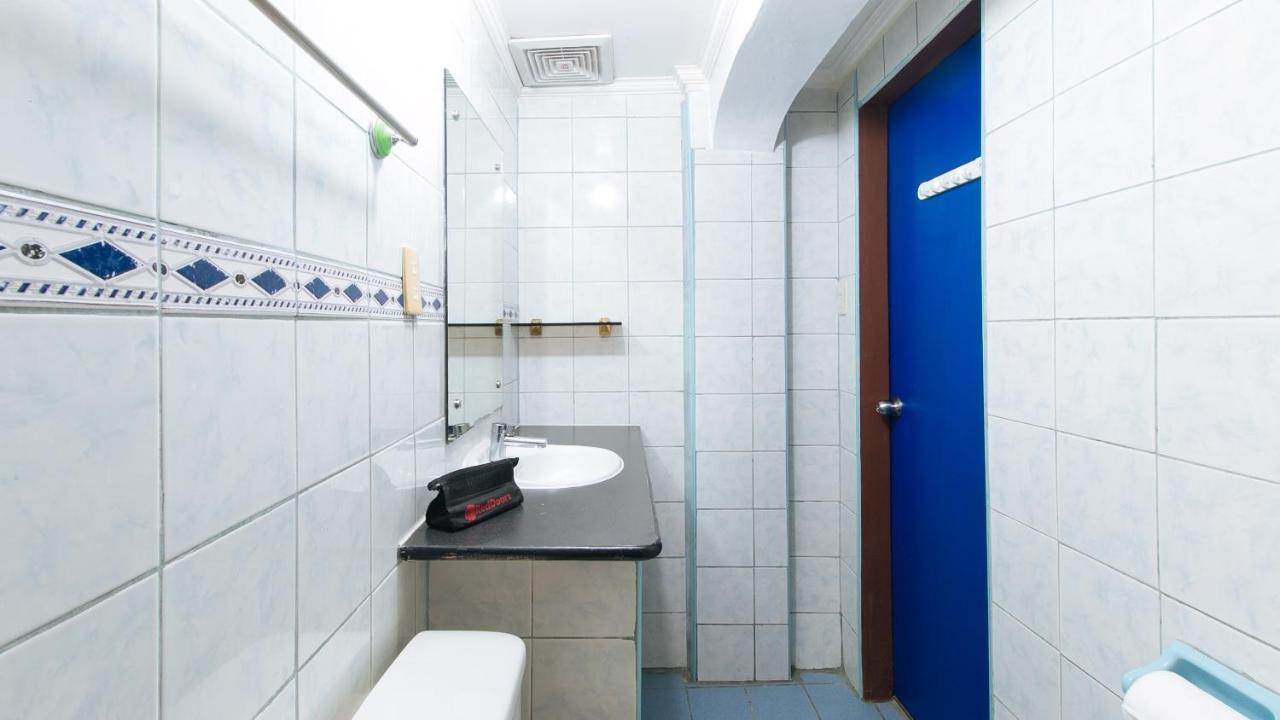 אולונגפו Reddoorz Plus At Lagoon Resort Zambales מראה חיצוני תמונה