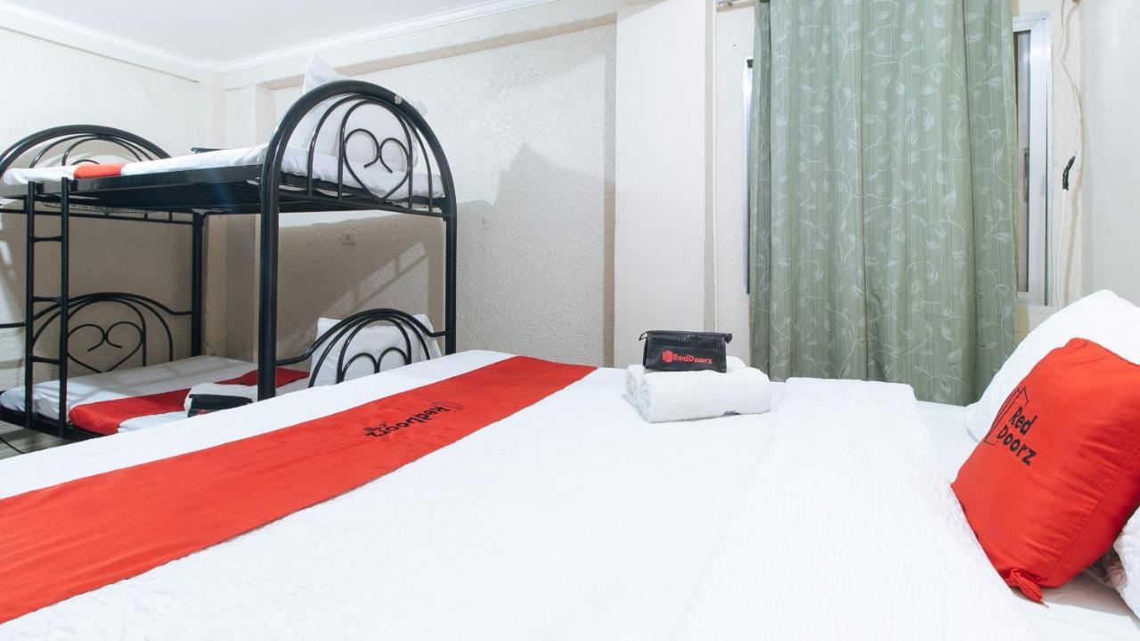 אולונגפו Reddoorz Plus At Lagoon Resort Zambales מראה חיצוני תמונה