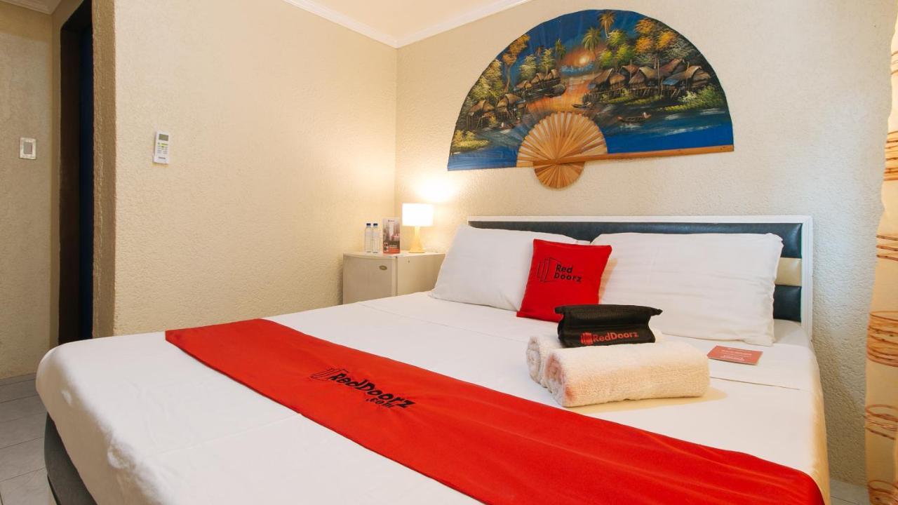 אולונגפו Reddoorz Plus At Lagoon Resort Zambales מראה חיצוני תמונה
