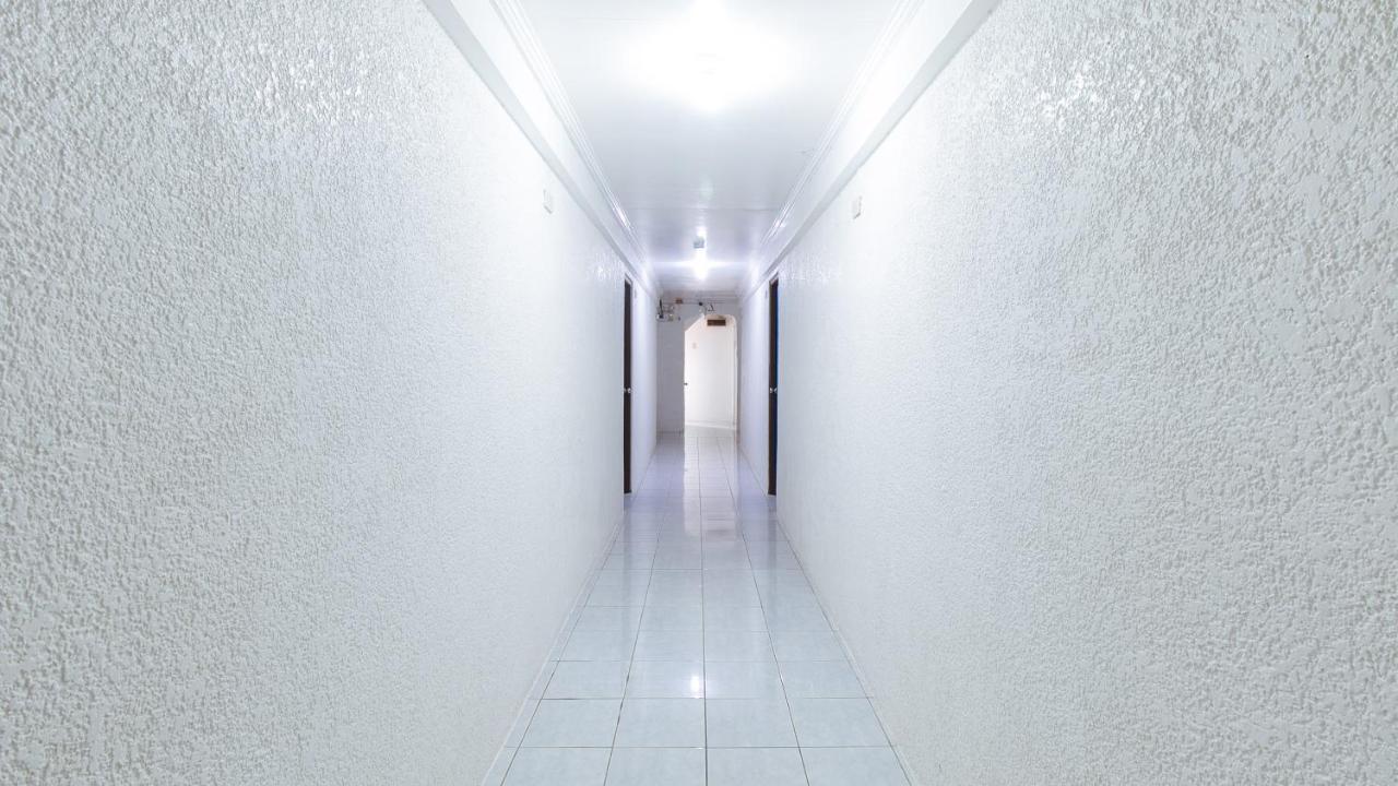 אולונגפו Reddoorz Plus At Lagoon Resort Zambales מראה חיצוני תמונה