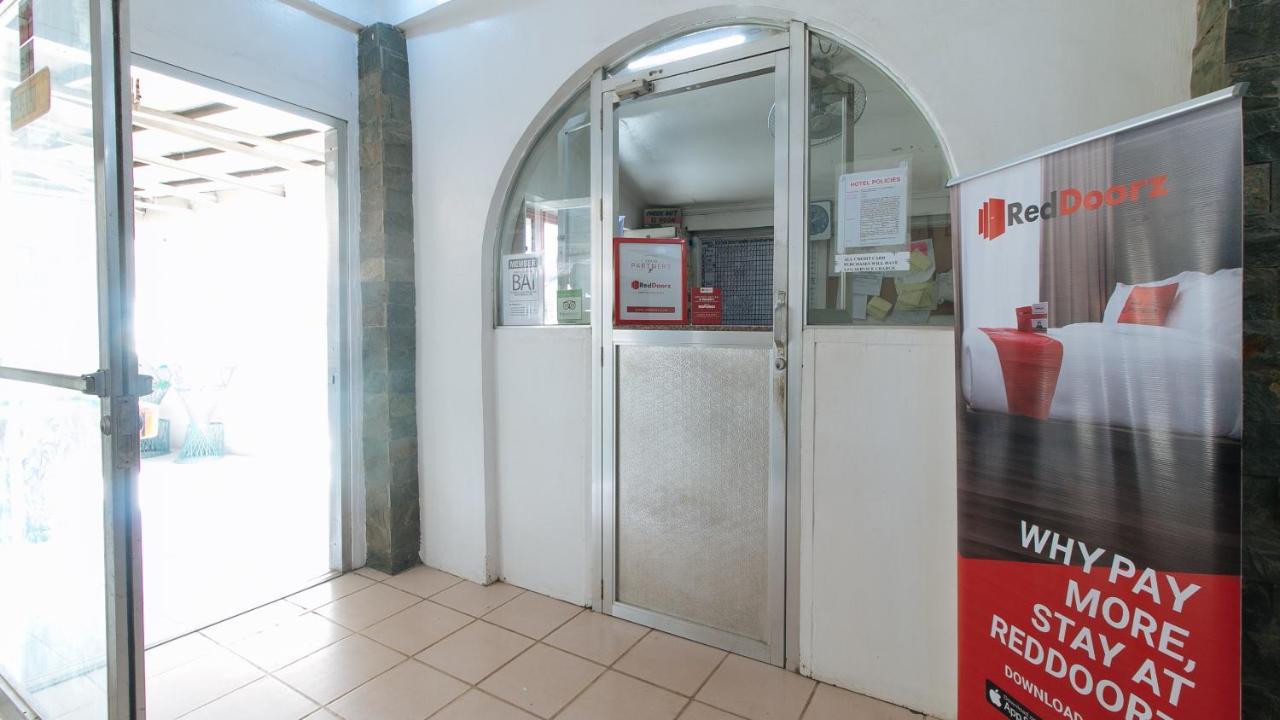 אולונגפו Reddoorz Plus At Lagoon Resort Zambales מראה חיצוני תמונה